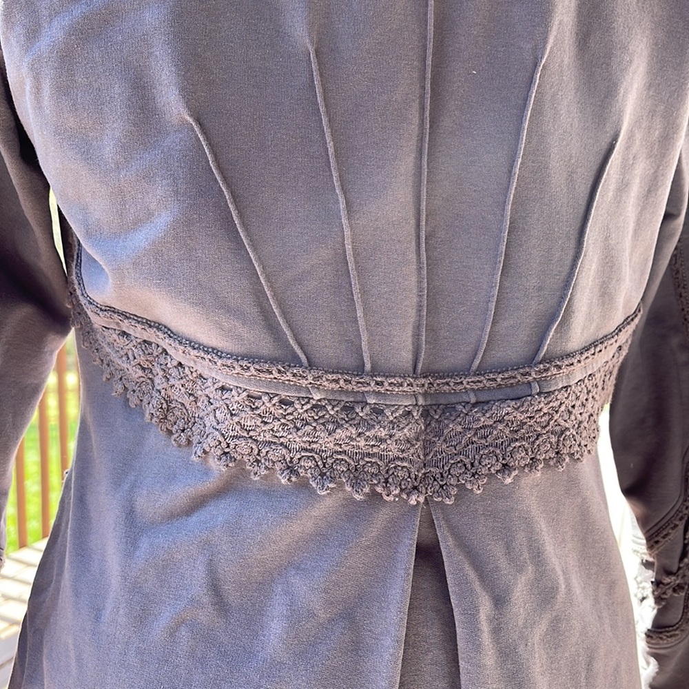 Gray Soft Surrounding Jacket - image 7